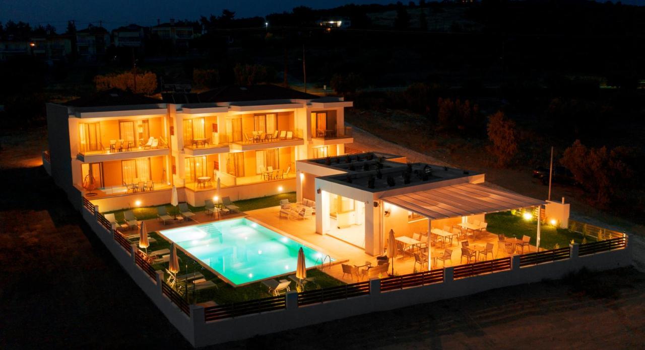 Le Grand Rêve Aparthotel Gerakini Exterior foto